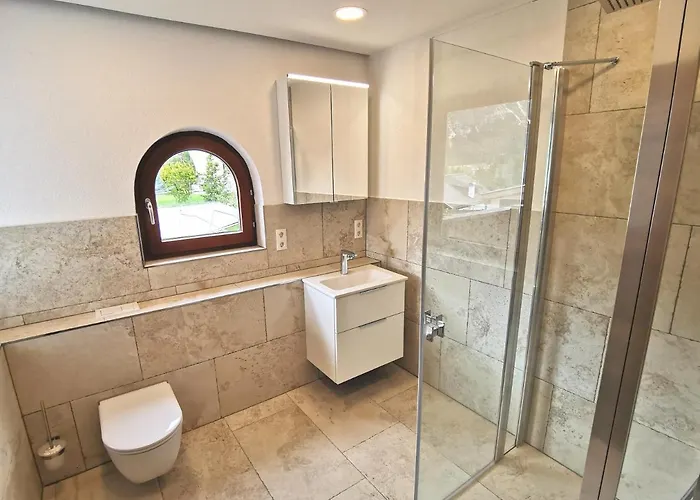 Schickster Sky لوتاش