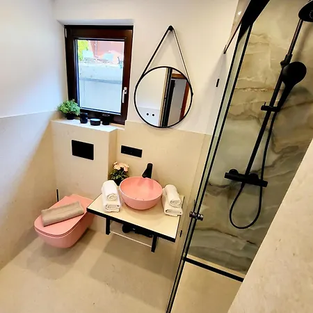 Schickster Sky Апартаменты Лойташ