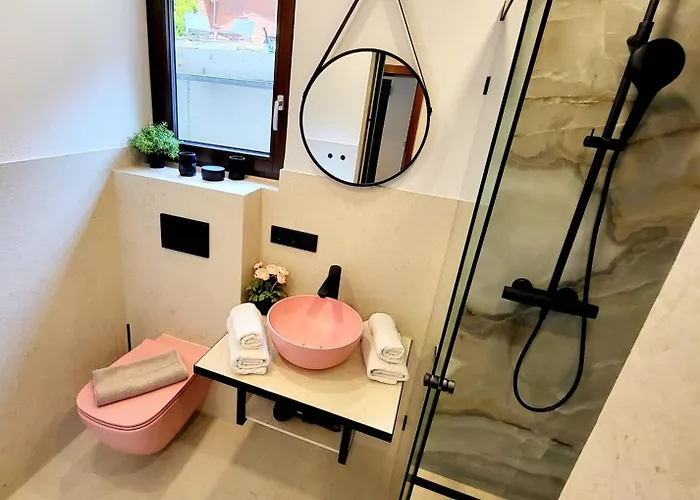 Schickster Sky アパート ロイタシュ